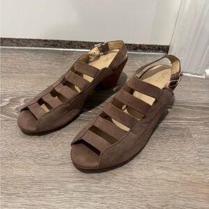 Nurture “Bethel” Heels - Taupe Suede